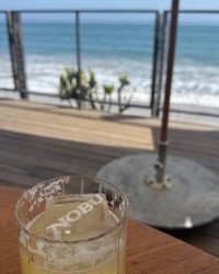 KOK体育平台体育-太惬意啦🫰保罗-乔治老婆晒度假片段@PG：比心~