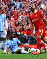 KOK体育平台体育-萨拉赫：阿森纳是夺冠热门&amp;他们的球员已合作五年 但希望我们卫冕