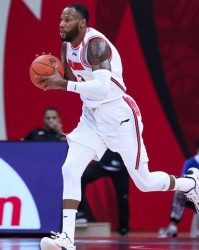 拒绝退役！广东三冠功勋外援渴望重返CBA，上赛季曾狂砍36+11+11