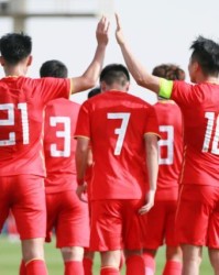 KOK体育平台-U23国足胜不足喜？泰国4次送礼 但别否认赢球意义