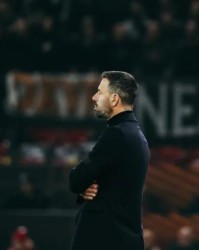 KOK体育平台-【欧联杯】阿马德梅开二度，曼联主场2比0塞萨洛尼基