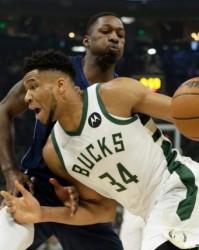 KOK体育平台官方网站-师徒相见不留情面 基德狠夹字母冰封雄鹿进攻