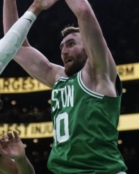 评级：马刺队4100万美元合同签下卢克·科内特的合同评级